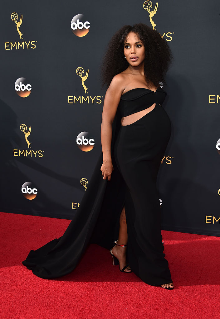 LOS ANGELES, CA - SEPTEMBER 18: Actress Kerry Washington attends the 68th Annual Primetime Emmy Awards at Microsoft Theater on September 18, 2016 in Los Angeles, California. 